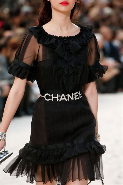 sous vêtement chanel